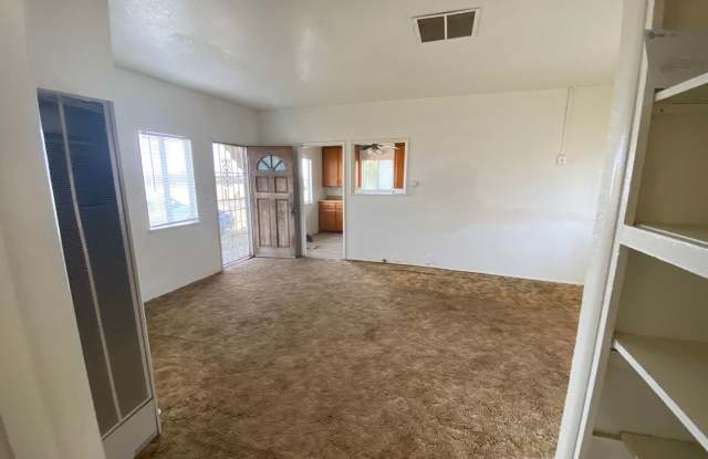 Quiet 2 bedroom 1 bath house in Riverdale photos photos