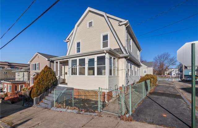 18 Loreto Street - 18 Loreto Street, Providence, RI 02904