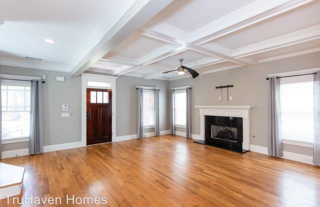2652 White Oak Drive Gallery 3