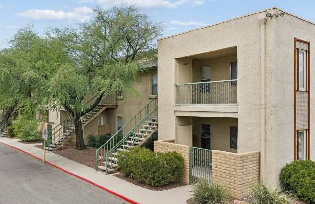 Sand Pebble Apartments Gallery 4
