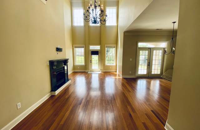 1112 Bluffton Ct Gallery 3