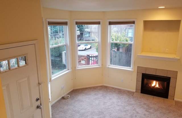 10543 Midvale Ave N #A Gallery 2