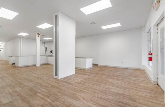 204 S Main Street photos photos