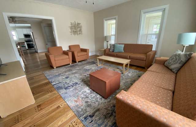 1202 Memorial Avenue photos photos