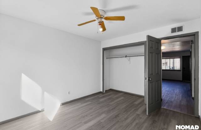 Charming 2BR 4plex in Albuquerque photos photos