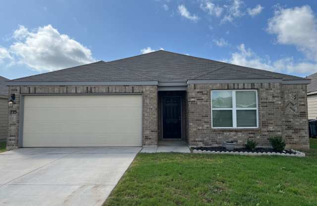 Wonderul 4/2 Single Story in White Wing, NBTX - 225 Mossberg Way, New Braunfels, TX 78130
