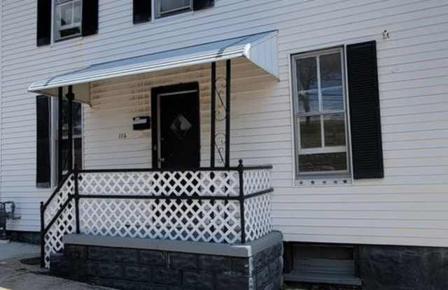 3 bedroom, 1 bath, 2 story single family - 116 South Cannon Avenue, Hagerstown, MD 21740