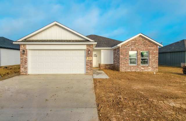 Great 3 BR/2 BA Home in Corsicana! photos photos