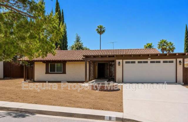 11 N MADRID AVE photos photos