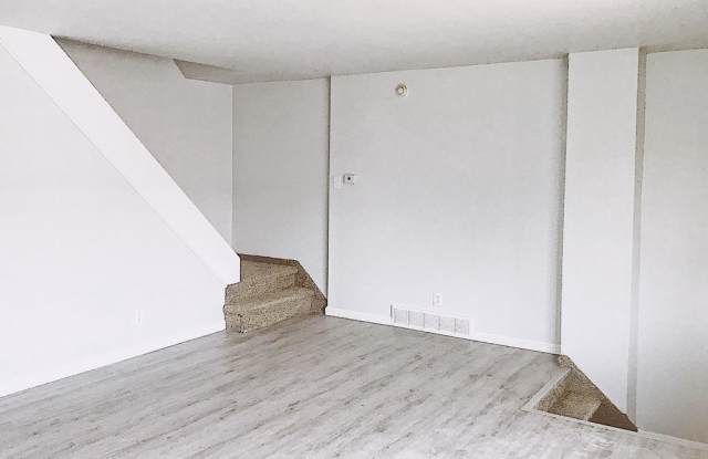 12521 RICHTON ROAD Gallery 3