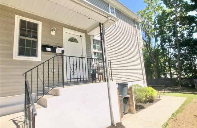 182 Lincoln Avenue - 182 Lincoln Avenue, New Rochelle, NY 10801