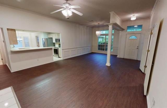 6417 Lago Vista Drive Gallery 4