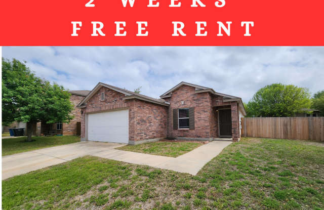 2 Weeks Free Rent / 3/2/2 in Wendover Farms /No Carpet / Fenced in Backyard / CISD - 372 Copper Path Drive, New Braunfels, TX 78130