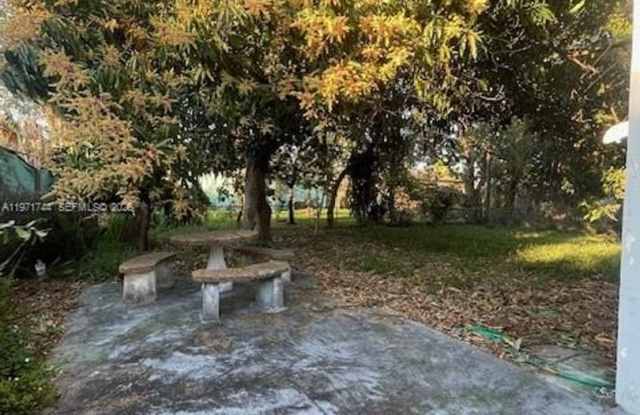 121 NE 169TH TER NORTH MIAMI BEACH, FL 33162 photos photos