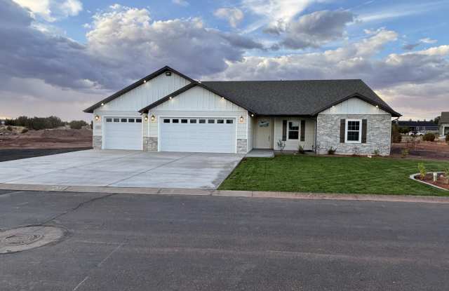 2272 W Temple Vw Road - 2272 West Temple View Road, Snowflake, AZ 85937