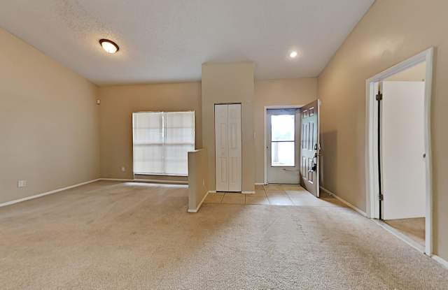 12909 Leadwood Drive Gallery 4
