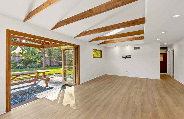 Charming Cardiff-by-the-Sea Cottage - Spacious, Great Neighborhood photos photos