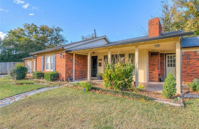 7911 N Military Ave - 7911 North Military Avenue, Oklahoma City, OK 73114