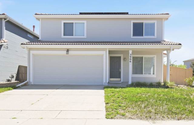 $0 DEPOSIT OPTION. GREEN VALLEY RANCH, CORNER LOT, BIG DECK, LOFT, STAINLESS APPLIANCES! Gallery 1