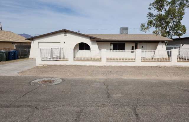 Single Family Home in Bullhead City, AZ! photos photos