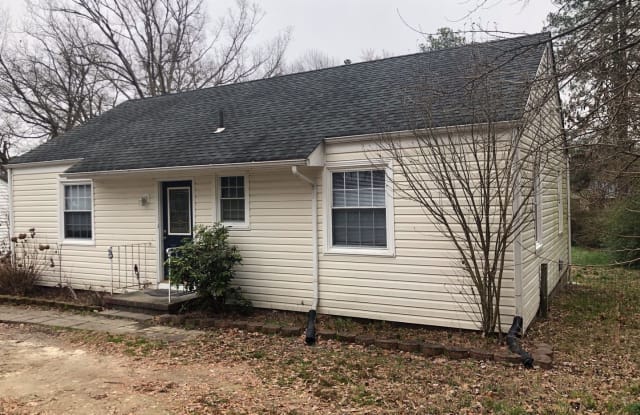 2219 Dickens Road Gallery 2