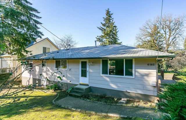 Beautiful 6 Bedroom Home in West Linn's Sunset Neighborhood with Huge Daylight Basement, Large Private Yard & Oversized Deck photos photos