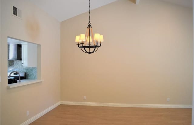 8 Creekwood Gallery 4