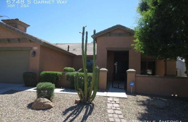 6748 S Garnet Way - 6748 South Garnet Way, Chandler, AZ 85249