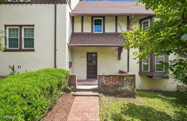 217 W Wanola Gallery 2