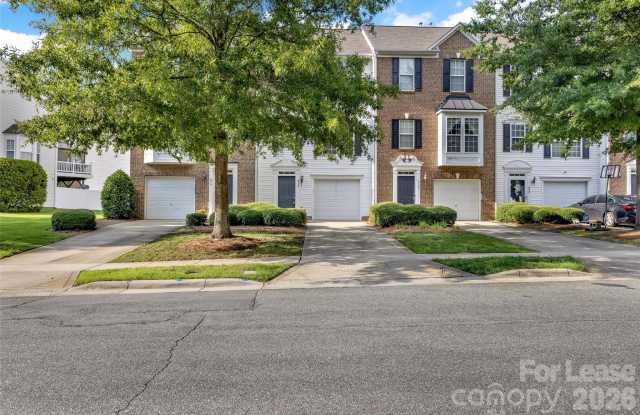 940 Tiger Lane Gallery 2