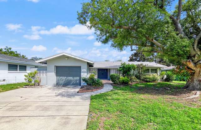 Unfurnished Harbor Hills Home with Creek Views – 3 Bed | 2 Bath photos photos Unfurnished Harbor Hills Home with Creek Views – 3 Bed | 2 Bath photos photos