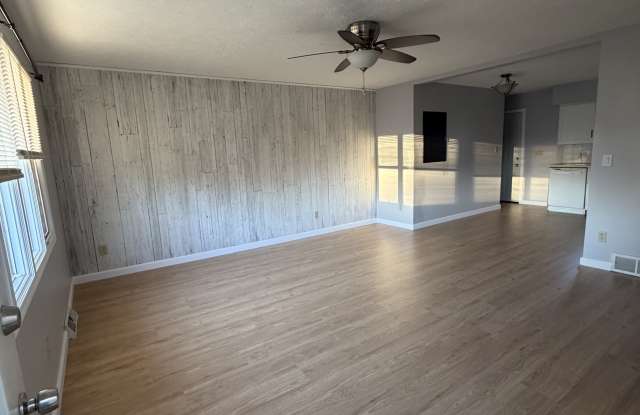 502 Perry Dr Nw Gallery 1