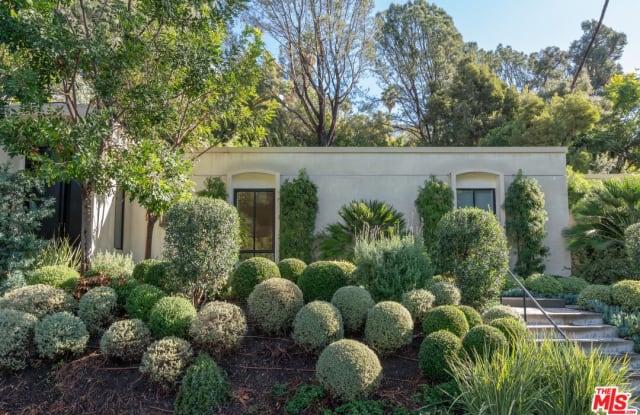 1114 SUTTON WAY - 1114 Sutton Way, Beverly Hills, CA 90210