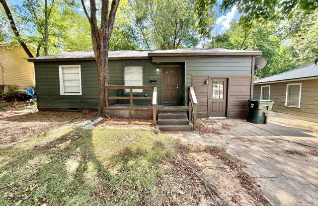 Spacious 3-bed with 3.5 bathrooms!! Gallery 3