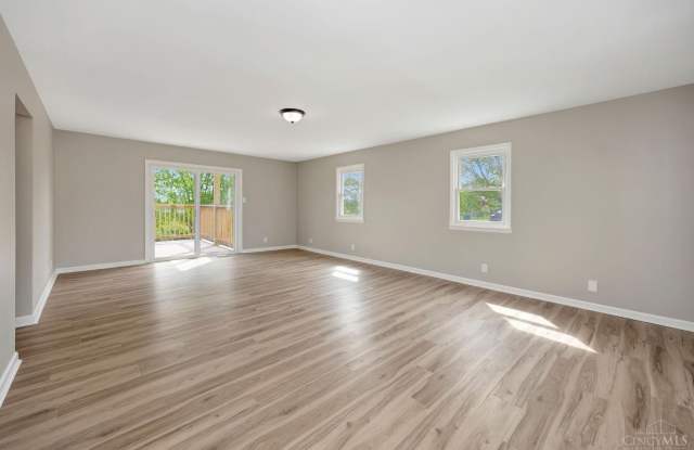 5386 Mosiman Road Gallery 4