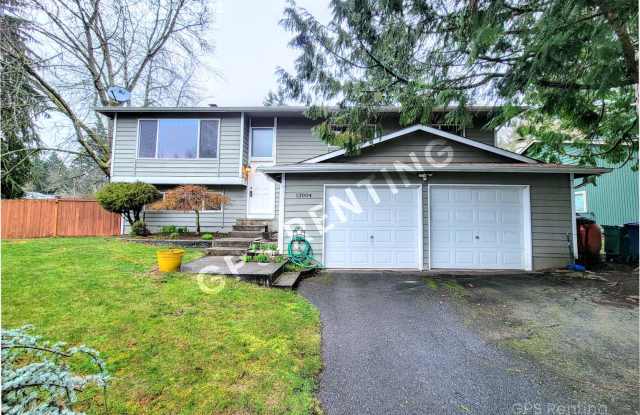 Kingsgate Corner-Lot Gem Near Totem Lake & I-405! photos photos Kingsgate Corner-Lot Gem Near Totem Lake & I-405! photos photos
