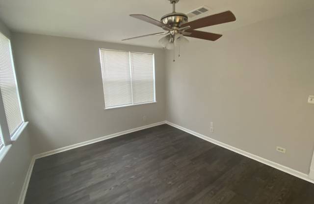 210 Hunters Run Dr Gallery 2