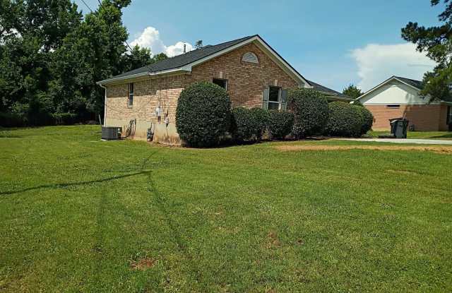 1008 Cedarview Circle Gallery 2