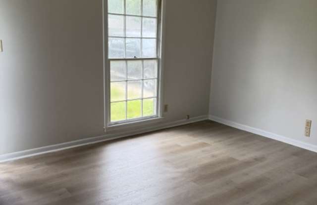 513 Thunderbird Drive Gallery 4