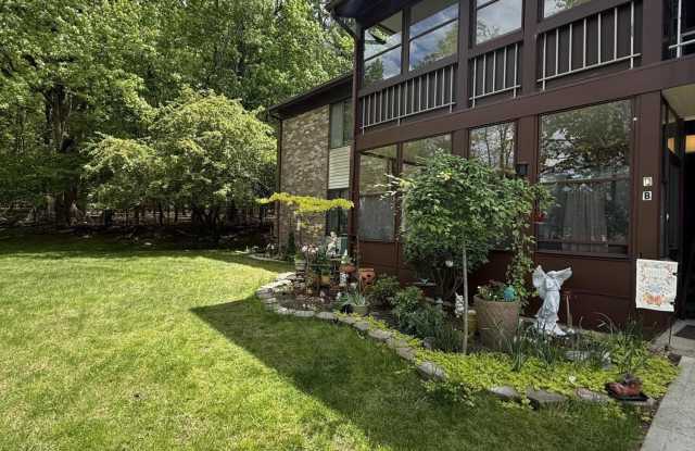 105 Amberly Drive photos photos