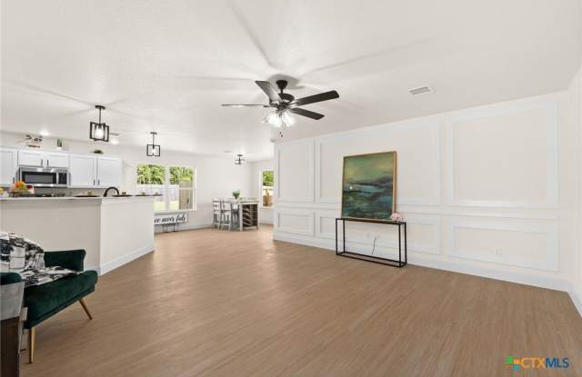 2115 Blackhawk Loop Gallery 4