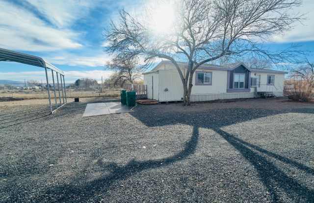 3 Bed Charming Updated Home Silver Springs photos photos 3 Bed Charming Updated Home Silver Springs photos photos