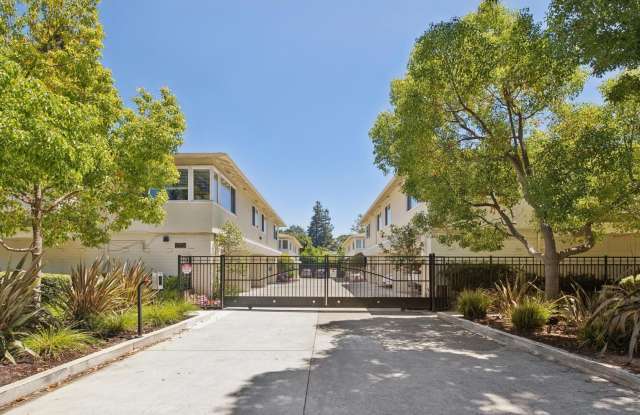 Luxury Apartment Available in gated Community downtown Palo Alto! photos photos