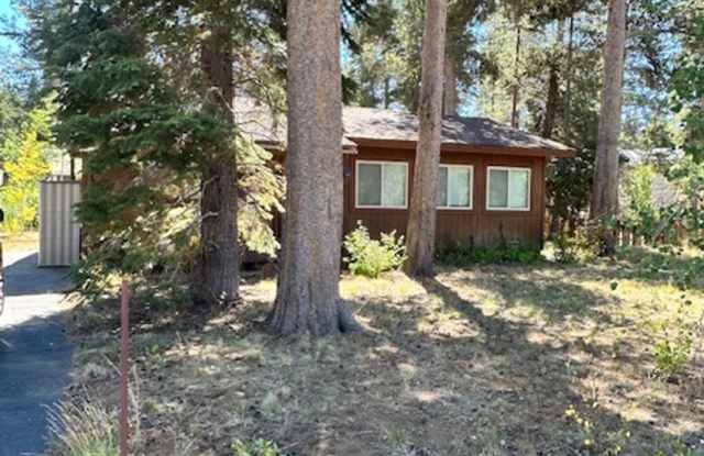 Lovely single level cabin avail. for a Seasonal stay! Call and inquire today. photos photos