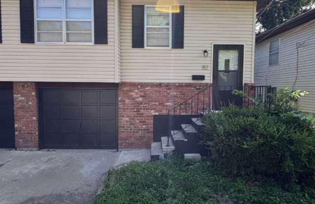 Spacious 2+/1 townhouse in Independence! photos photos