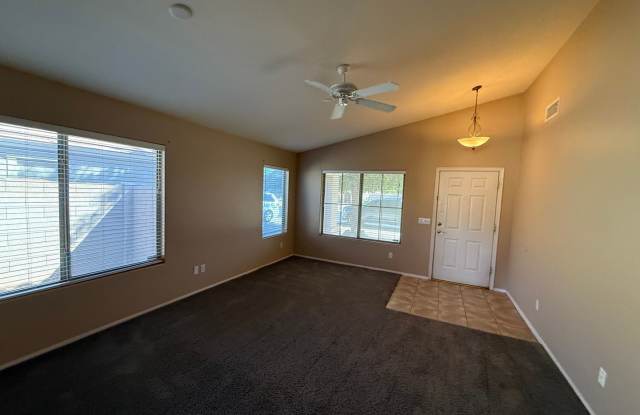 Beautiful 3 Bed, 2 Bath Home In Mesa! Gallery 3