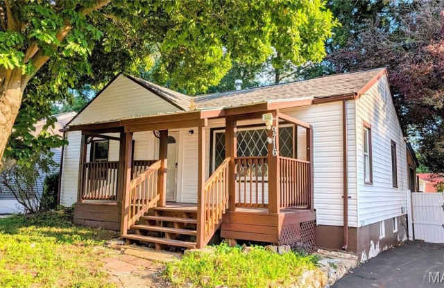 9716 Lilly Jean Drive Gallery 1
