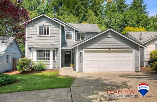 Main floor master - A/C home with 4 bedrooms formal living/dining and great room! Olympia School District photos photos