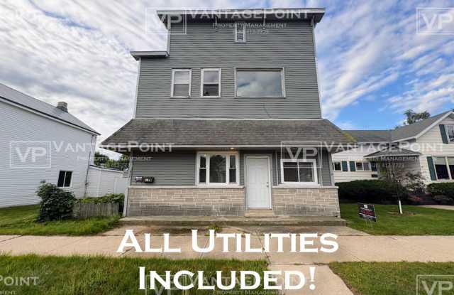 713 Main Street - Lower Gallery 1