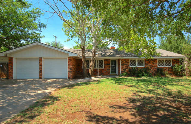 Completely Updated 3/2/2 House Convenient to Texas Tech - 4016 39th Street, Lubbock, TX 79413